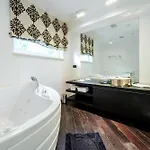 Grande, Modernist Exterior, Fendi Interior, Special House Overlooking Sea Βίλα