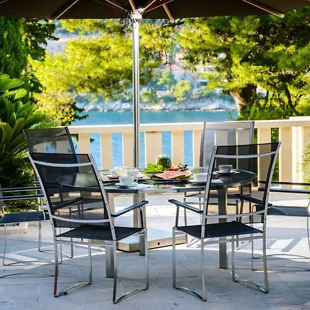 Grande, Modernist Exterior, Fendi Interior, Special House Overlooking Sea 빌라 두브로브니크