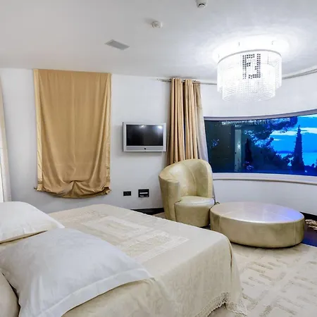 Grande, Modernist Exterior, Fendi Interior, Special House Overlooking Sea Villa